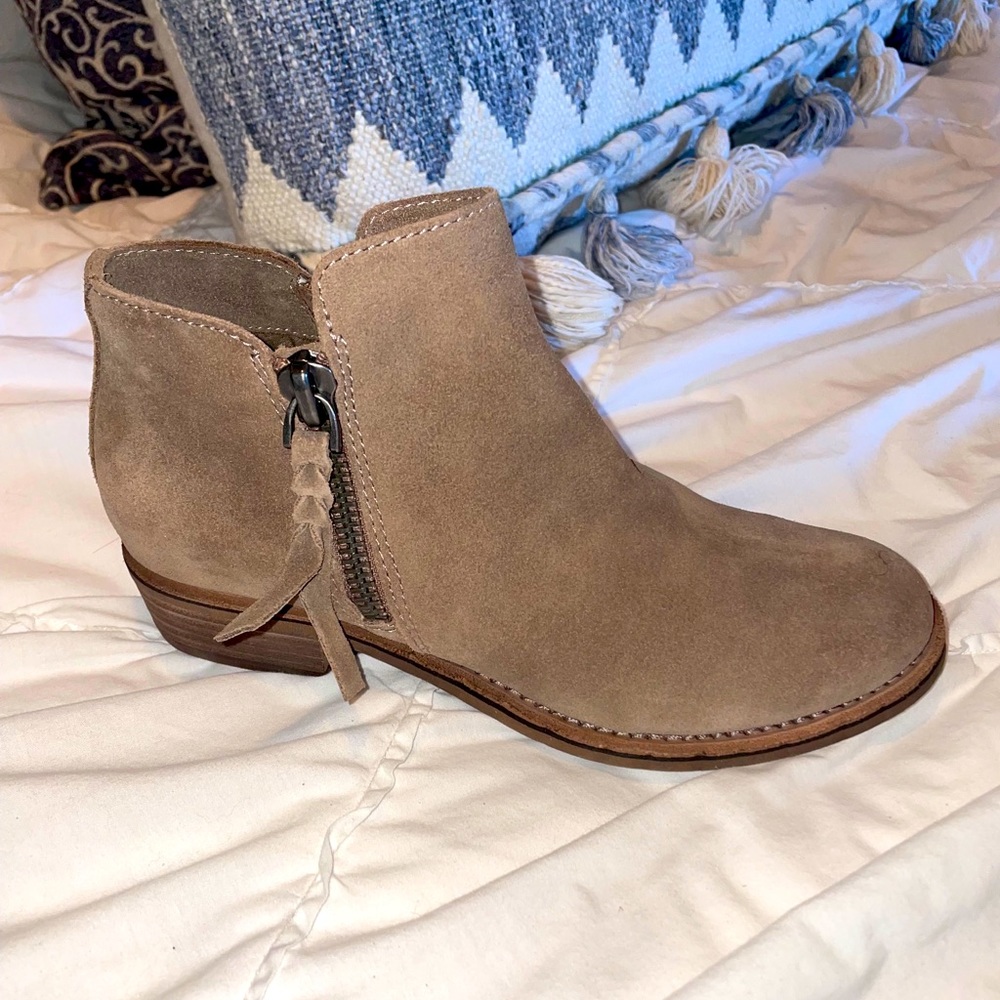 Dolce Vita booties